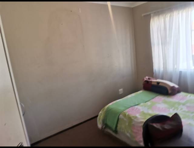 2 BEDROOM APARTMENT FOR SALE IN CLOVERDENE